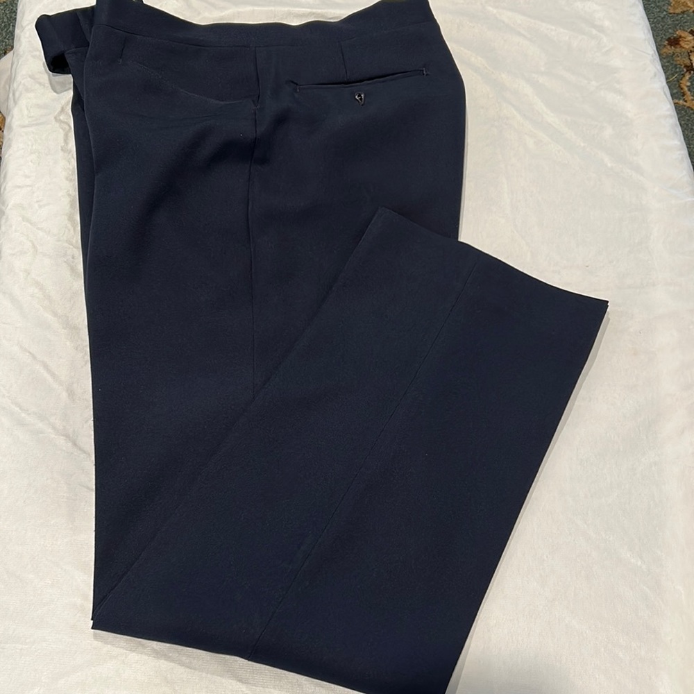 Haggar Navy Blue Dress Pants Size 34x31 Stretch Waist Gently Worn
